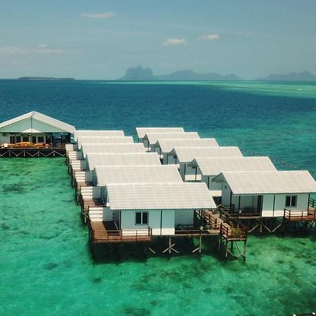 Shun Shun Water Bungalows Semporna Exterior photo