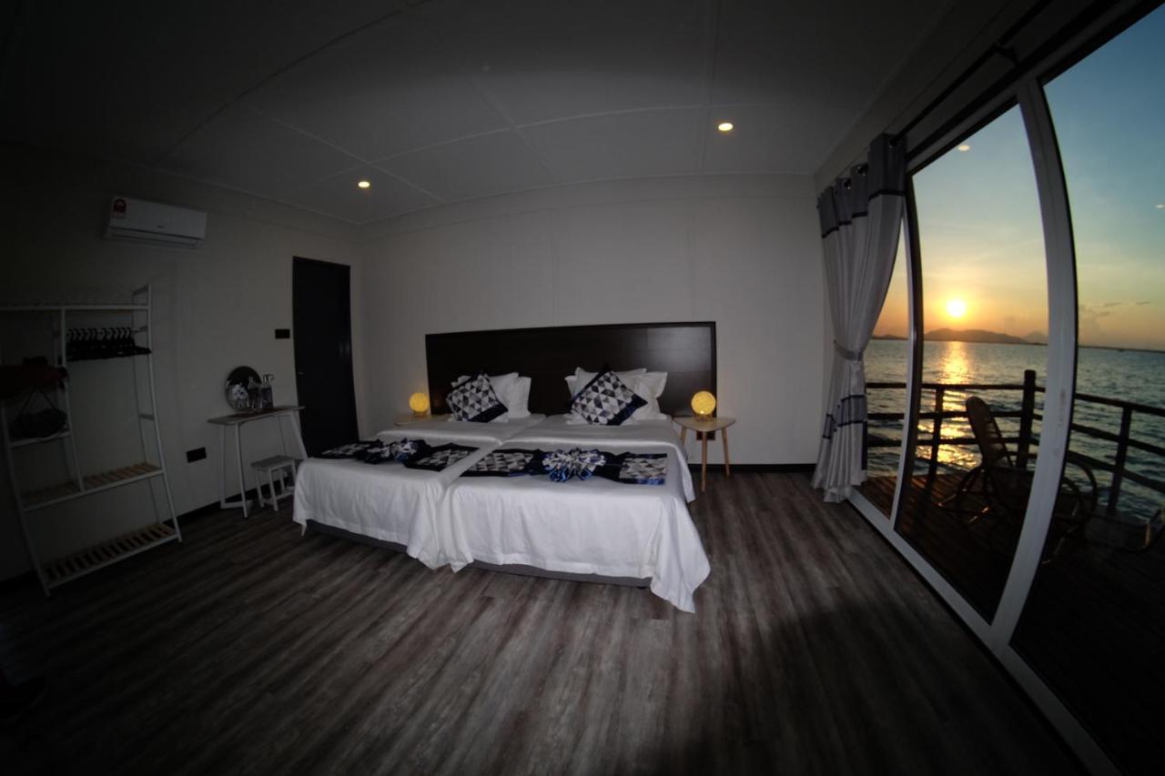 Shun Shun Water Bungalows Semporna Exterior photo